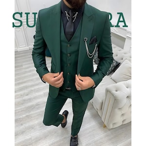 Men’s Deep Green Three-Piece Suit Slim Fit Wedding & Party Suit with Waistcoat.