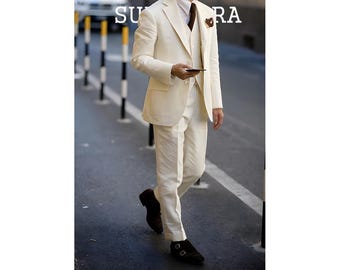 Vintage CHANEL Suit / 1980s Chanel Suit / Linen Suit