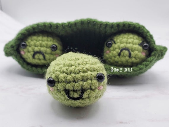 Amigurumi peas Crochet vegetables Pretend play food Crochet stuffed toy Crochet Peas in a Pod Amigurumi peas Crochet vegetables Pretend play food Crochet stuffed toy Crochet Peas in a Pod