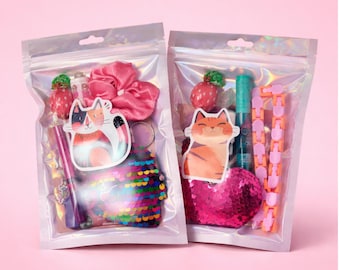 Bolsas de fiesta para niñas: ¡bolsas prellenadas con llavero, brillo labial, coleteros, juguetes blandos, arte para rascar, juguetes sensoriales, slime, etc.!