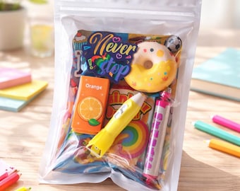 Bolsa de regalo de fiesta unisex precargada: juguetes y golosinas. Disponible en bolsas de fiesta prefabricadas para niños, niñas y unisex. **LA CANTIDAD MÍNIMA DEL PEDIDO es de 4 bolsas**