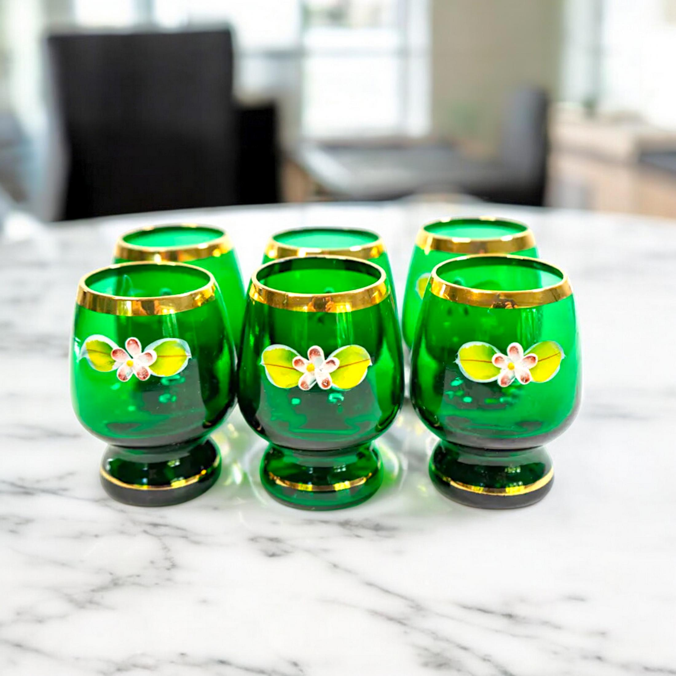 Venetian Murano Tre Fuoche Green and Gold Gilt Shot Glasses