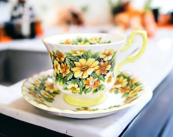 Royal Albert Teacup | Vintage Floral Tea Cup and Saucer | Bone China Porcelain Ceramic | Fragrance Series Marguerite