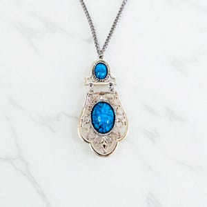 Vintage Faux Turquoise Pendant Necklace – Silver Tone with Ornate Filigree