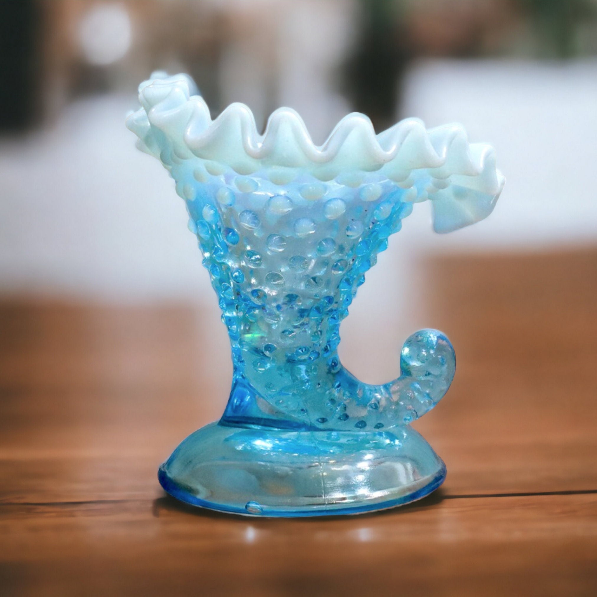 フランスの可愛いコバルト色の花びん Lot0081】コバルト金彩恋人文花瓶（1対） - マイセン | 第824回