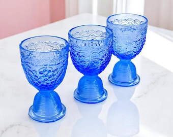 L.E. Smith Blue Pressed Glass Cups Set, Vintage Periwinkle Egg Cups or Juice Glasses