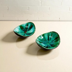 Vintage Blue Mountain Pottery Bowls | Mid Century Modern Green Drip Glaze | Set of 2