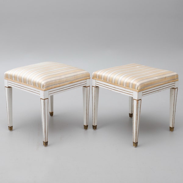 Gustavist stools with carved and painted décor and solid upholstery, striped with brass legs - early 19 (price per pair)