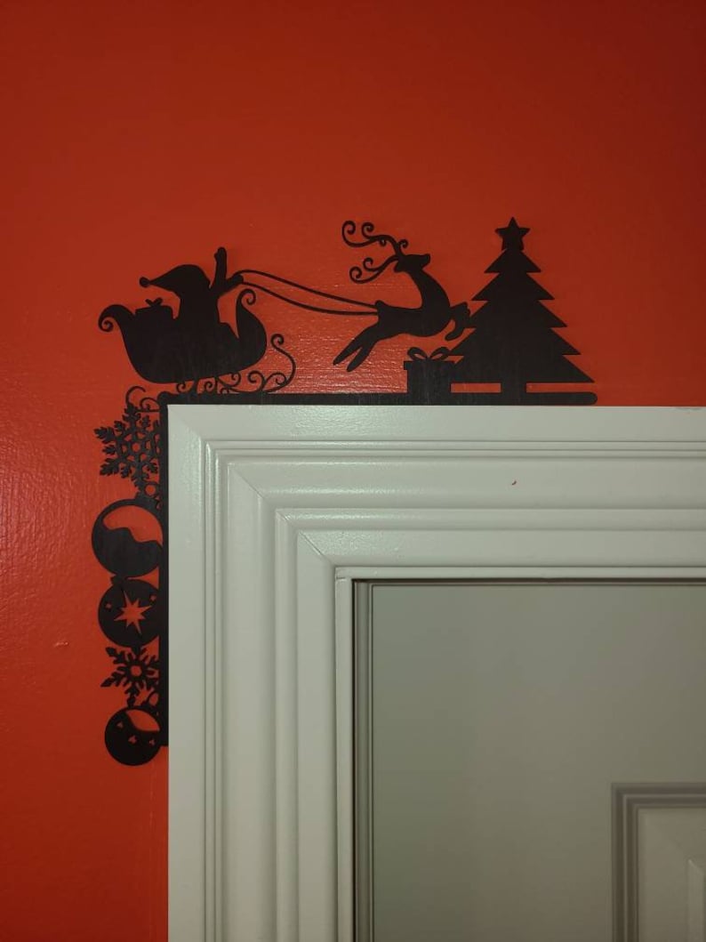 Sleigh and Reindeer Door Decoration 