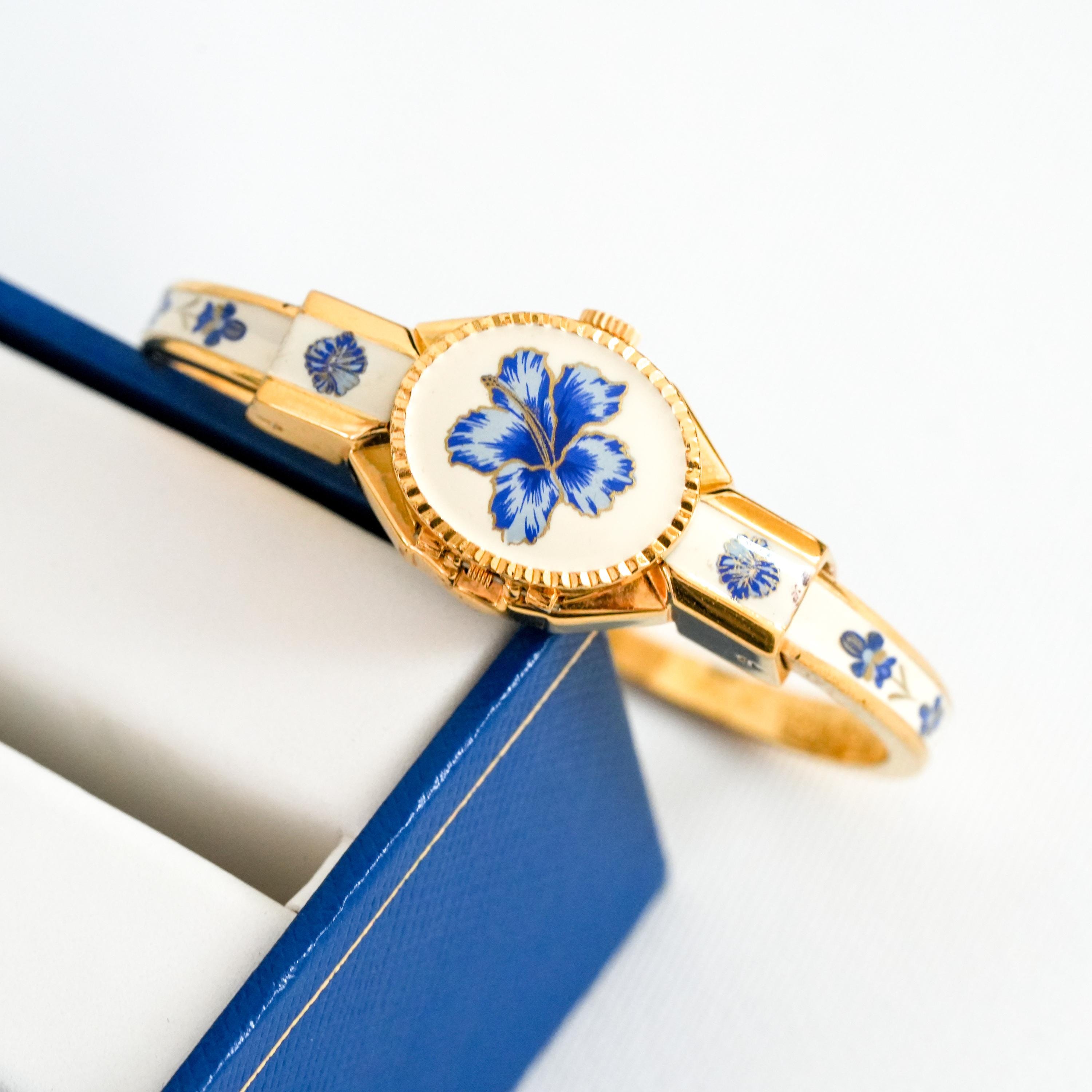 Andre Mouche ブレスレットウォッチ エナメル ホワイトフローラル SOLD OUT ✨ Vintage Andre Mouche Silver Tone Enamel Floral Design