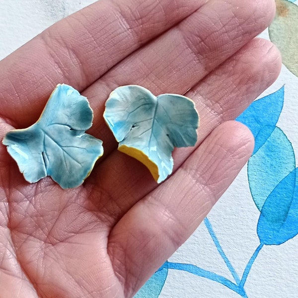 Pendientes de cerámica, pendientes turquesa, joyas de cerámica modelados y esmaltados a mano, pieza única, regalo especial, HOJAS by Osacuca