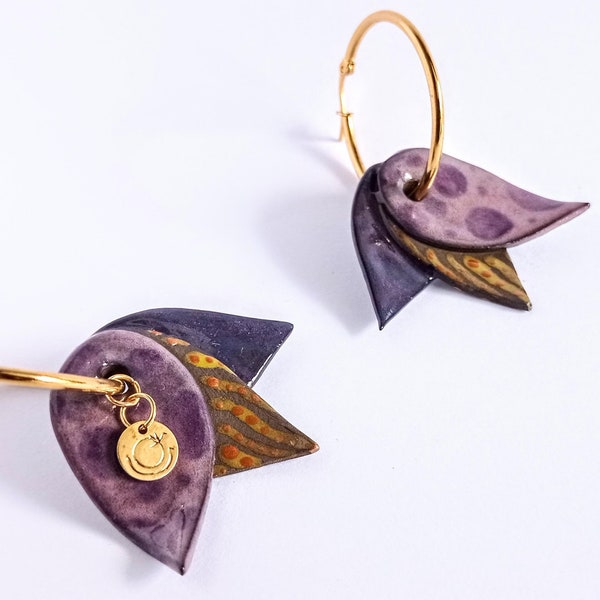 Pendientes de cerámica violetas, originales, elegantes y cómodos, cierre en acero quirúrgico y oro, ideal regalo de navidad mujer especial