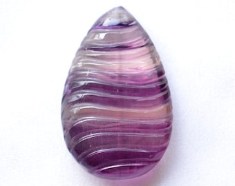 Gema de fluorita, esculpida à mão, gema de fluorita talhada, 75 quilates, gema de fluorita em formato de pera, gema para joias, 23 x 36 mm