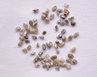 Natürliche braune Diamantchips, 1.50 Karat, ungeschliffener Rohdiamant, 3 mm bis 4 mm, loser roher Diamant, Diamant für Schmuck
