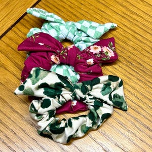 scrunchie bundle with removable tie