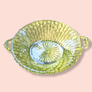 Vintage Green Indiana Glass Mt Vernon Honeycomb Pattern w/ Double Handles, Perfect for relishes, candy, trinkets, or just a stand alone