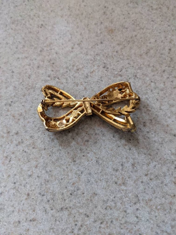 Vintage Bow brooch with rhinestones in center, gr… - image 8