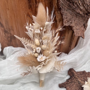 Dried flower boutonniere | beige-white-brown | Floral decoration for the groom | Boho boutonniere | Customization possible