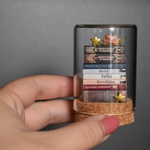 Jar of Mini Shakespeare Books — Perfect Bookish Gift, Desk or Bookshelf Decor for Bookworms