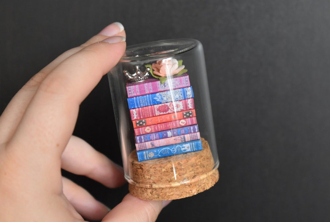 Fairytale Book Stack Jar — Perfect Stocking Stuffer or Holiday Gift for Bookworms - Etsy Canada