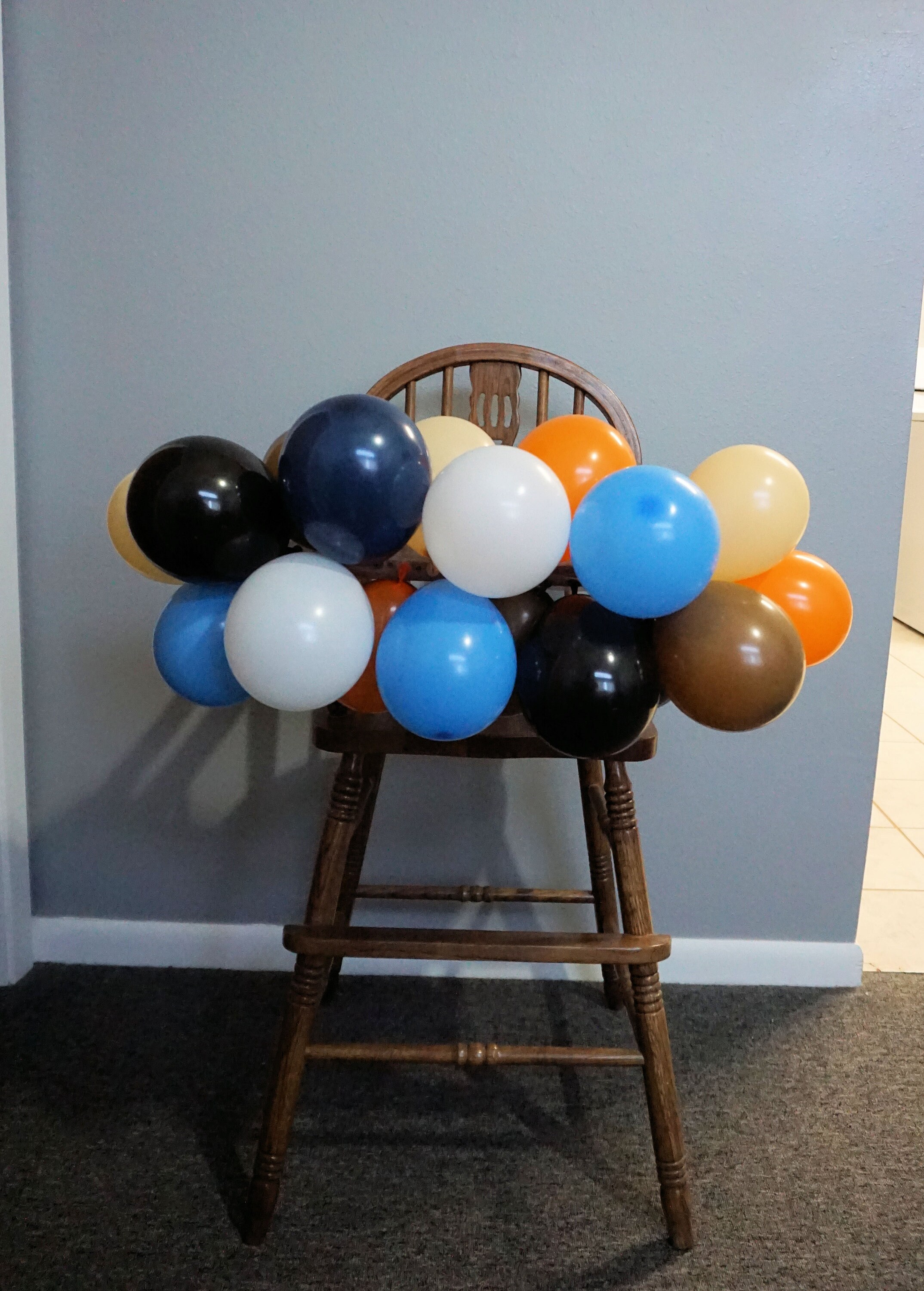 Bluey Theme Mini Highchair Balloon Garland