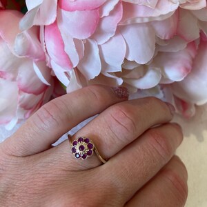 Vintage Ruby Cluster Gold Ring image 2