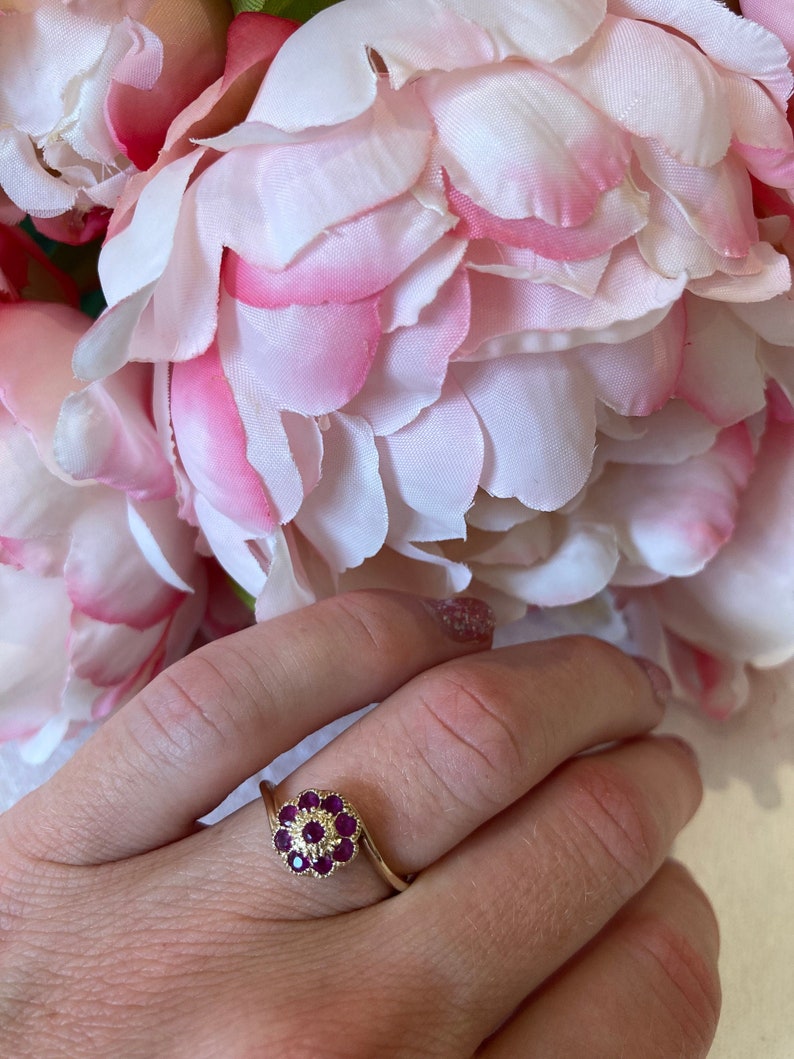 Vintage Ruby Cluster Gold Ring image 2