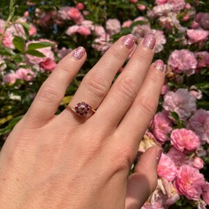 Vintage Ruby Cluster Gold Ring image 10