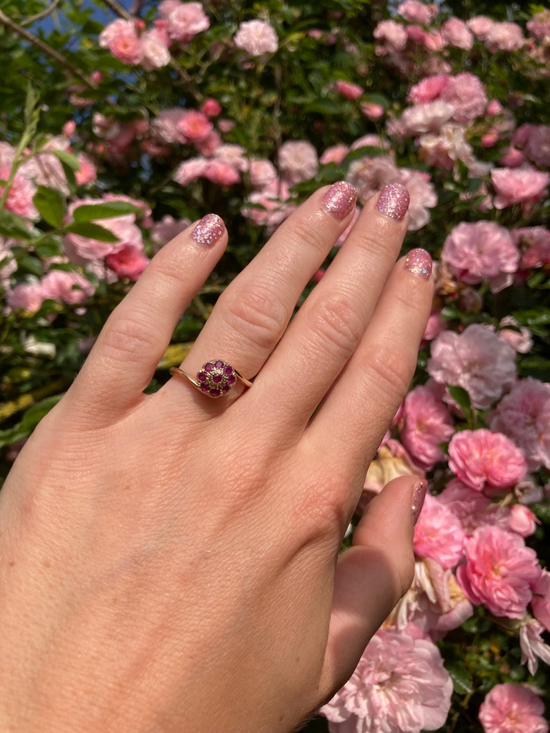 Vintage Ruby Cluster Gold Ring image 10