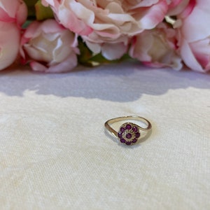 Vintage Ruby Cluster Gold Ring image 7