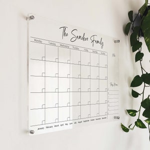 Calendario da parete personalizzato in acrilico per famiglie: planner mensile cancellabile a secco