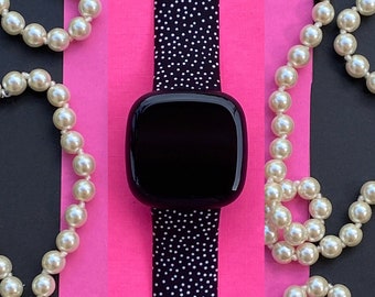 Fancy Dots Fitbit Versa 1/Versa 2/Versa Lite S/L Silicone Engraved Cute Black Polka Dot Watchband Replacement