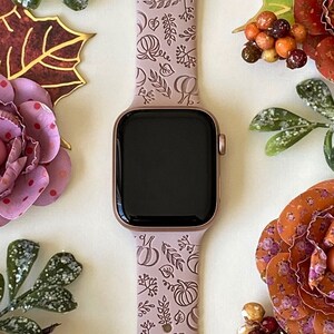 Autumn Watch Band 38mm 40mm 41mm 42mm 44mm 45mm S/M M/L Series 1,2,3,4,5,6,7,8,9 Silicone Engraved Leaves Fall Leaves Watchband Replacement