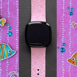 Tropical Fish Fitbit Versa 3,4/Fitbit Versa Sense S/L Silicone Engraved Cute Summer Beach Watchband Replacement bild 1