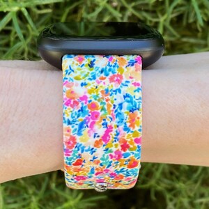 Flower Field Fitbit Versa 1/Versa 2/Versa Lite S/L Silicone Engraved Floral Cute Flowers Watchband Replacement image 3