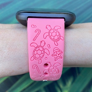 Christmas Turtles Fitbit Versa 1/Versa 2/Versa Lite S/L Silicone Engraved Holiday Watchband Replacement afbeelding 3