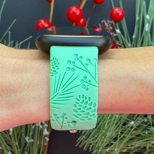 Remplacement du bracelet de montre Fitbit Versa 3, Fitbit Versa 4/Fitbit Versa Sense S/L gravé en silicone pour arbre de Noël d'hiver image 2