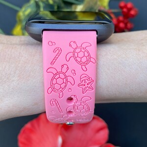 Christmas Turtles Fitbit Versa 1/Versa 2/Versa Lite S/L Silicone Engraved Holiday Watchband Replacement afbeelding 2