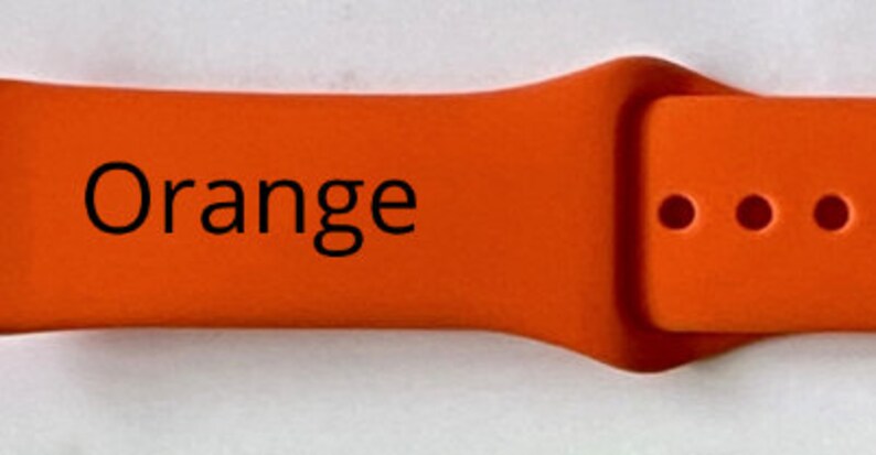 Puede incluir: Banda de reloj Apple de silicona naranja con cierre de hebilla y cuatro agujeros para ajustar el ajuste.