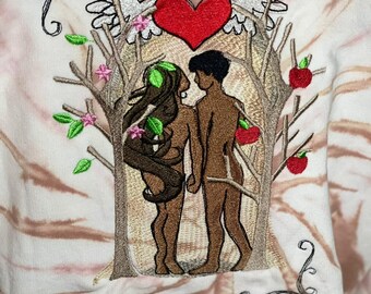 Tie Dye Sudadera con capucha adornada con bordados: Tarot Card Design The Lovers