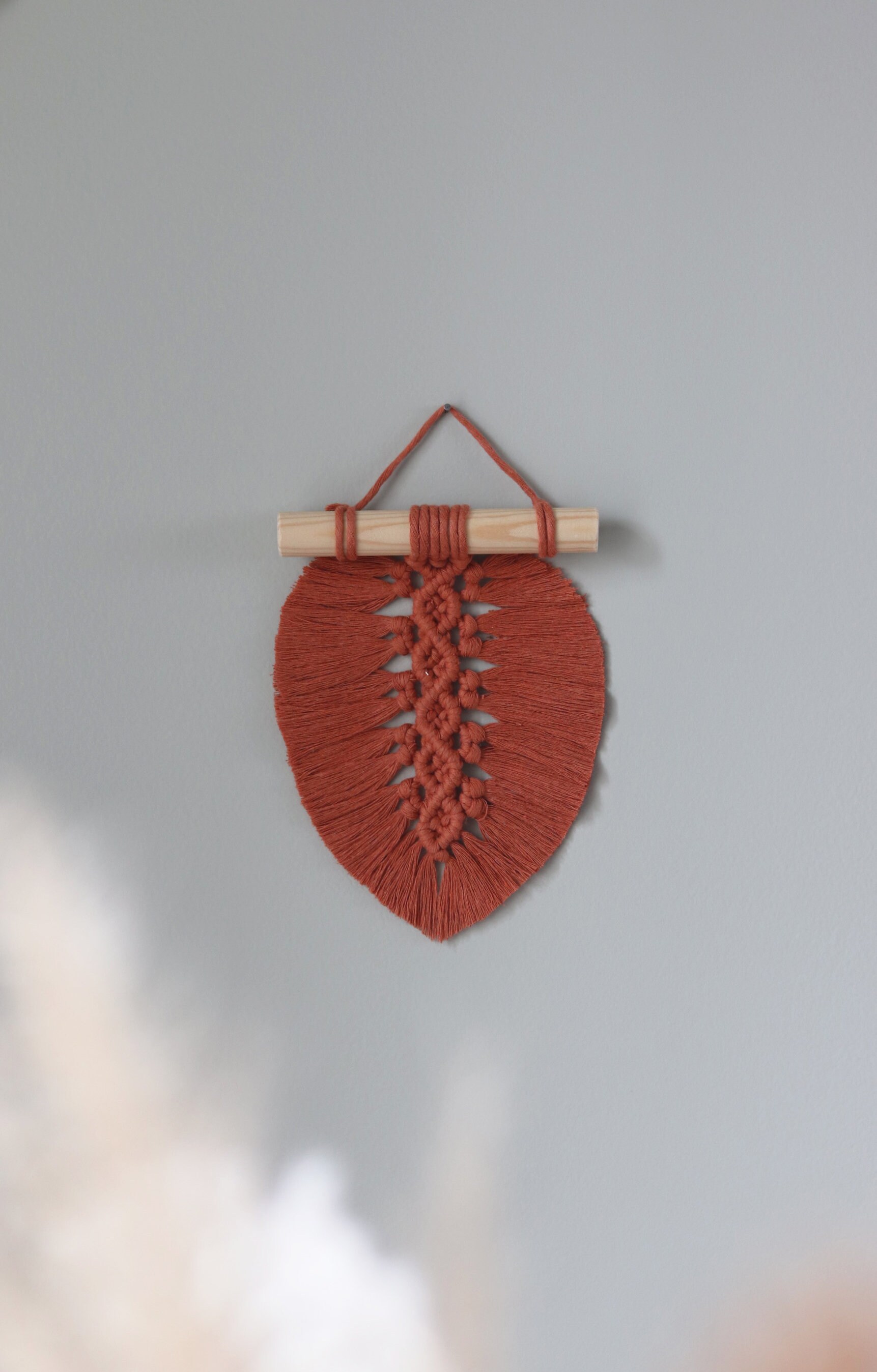 Plume Macramé Ornement Intérieur, Macrame Feather, Petite Décoration Murale