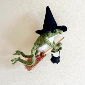 Harry Hopper! Hand Knitted Posable Pocket Frog: Handmade Amphibian Friend. Halloween. Birthday. Gift