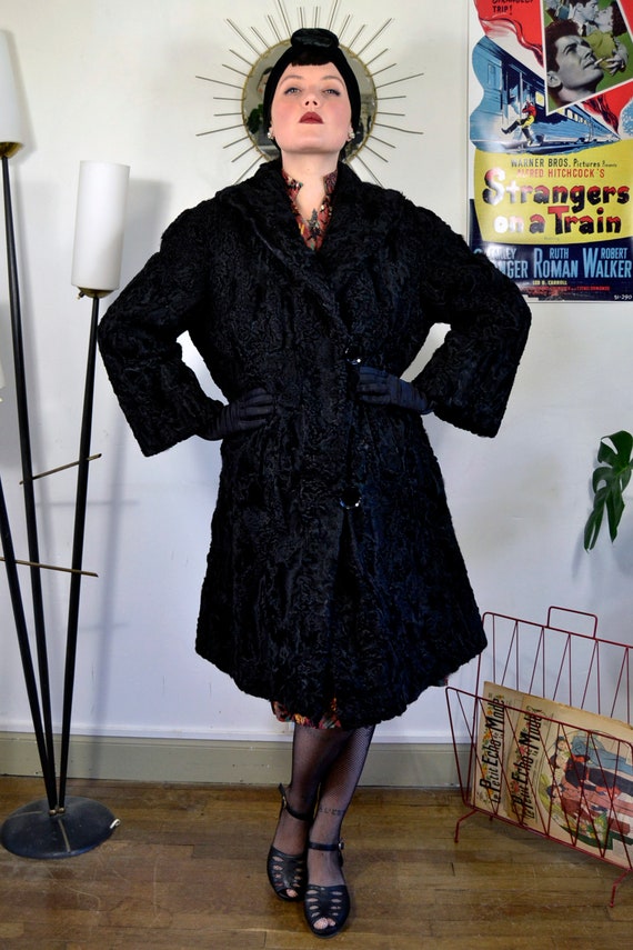 Asymmetrical black astrakhan coat true vintage 30… - image 4