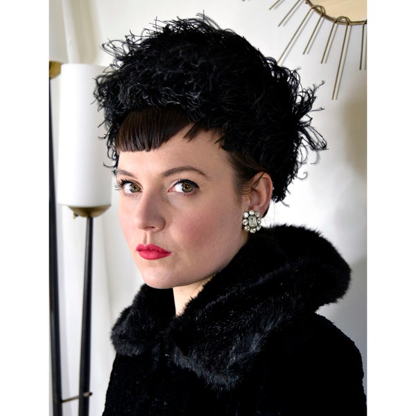 Incroyable chapeau plumes d'autruche noir true vintage années 50 1950