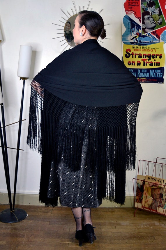 Large black piano shawl with antique fringes true… - image 3