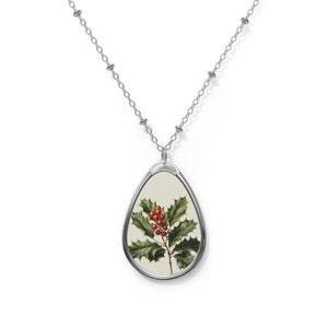 Vintage Holly Pendant necklace December birth flower Holly necklace, Holly pendant and chain, Birth flower necklaces Christmas necklace xmas