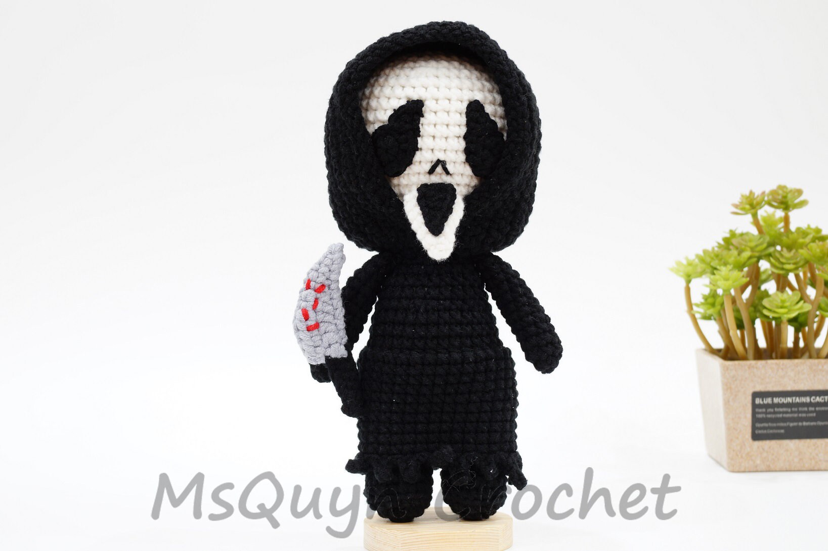 6.7'' Screaming Ghostface Plush Toy,Monster Horror Killers Plushies Figure  Doll Toys Scary Ghost Stuffed Plush Toy Movies Fan Gift 