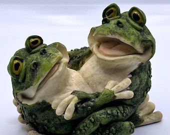 4&quot; Frogs Hugging Figurine - Frog Lover Statue Home Decor Accessory Fun Accent