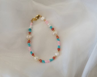 Freshwater pearl bracelet, glass seed beads, 18kt gold filled beads,