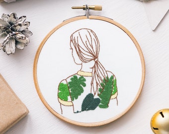 Line Girl Embroidery Kit-DIY Embroidery Kit- Hoop Art-Beginner Friendly-Minimalism Pattern-Stitching Art